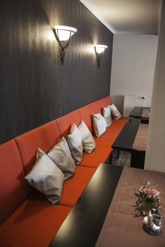 Hotel Restaurant Oberland Neuhaus am Rennweg - Foto: 