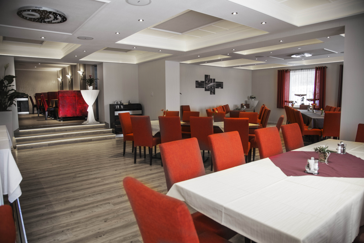 Hotel Restaurant Oberland Neuhaus am Rennweg - Foto: 