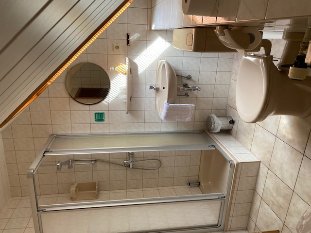 Hotel Restaurant Oberland Neuhaus am Rennweg - Foto: 